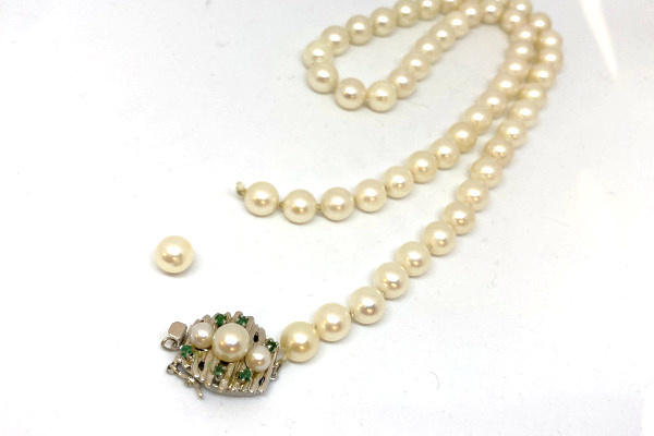 真珠ネックレス修理